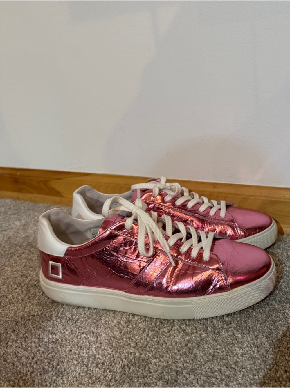 D.A.T.E.  Metallic Pink Low-Top Sneakers with White Accents